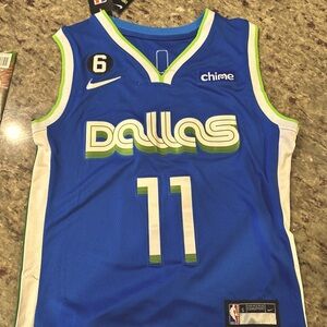 Kyrie Irving Dallas Mavericks City Edition Nike Swingman Jersey (Youth) NWT